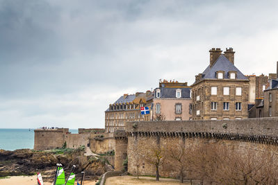 The wall surrounding the city of saint-malo, france