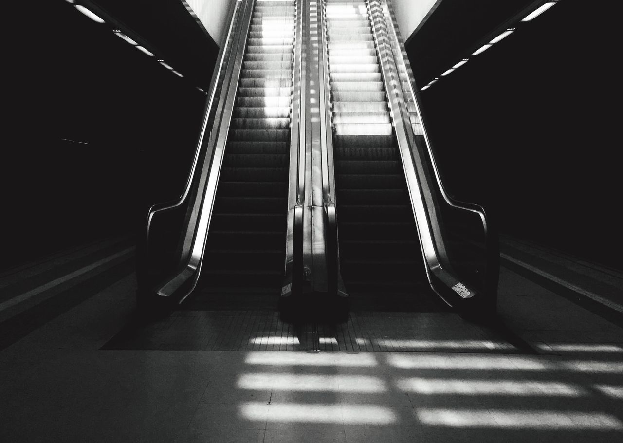 LOW ANGLE VIEW OF ESCALATOR