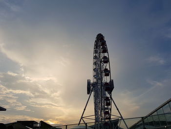 Ferris wheel against sky