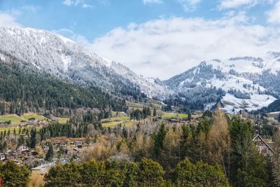 Panoramic shot of townscape against mountain range