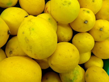 Full frame shot of oranges