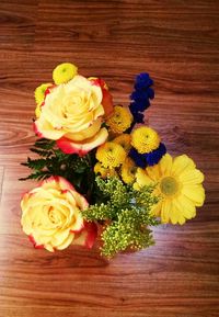 High angle view of roses on table