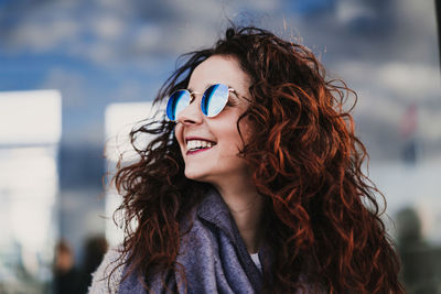 Portrait of a smiling young woman