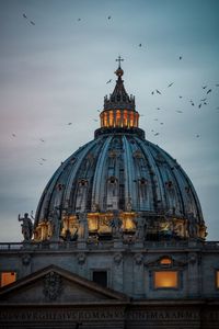 St peter basilica against sky