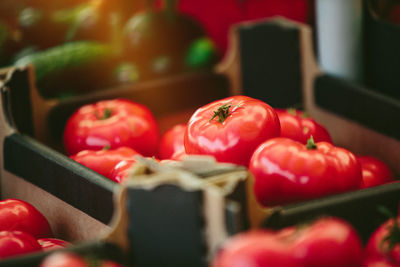 Fresh tomatoes at farmers' market