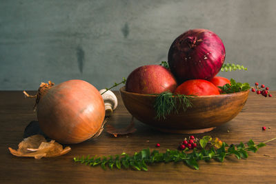 Close-up of tomatoes on cutting board