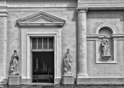 Statue of historic building - church entrance