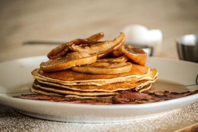 Close-up of bread in plate on table