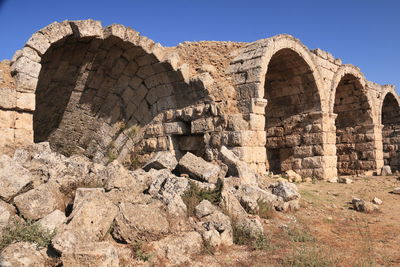 Stone structure against sky