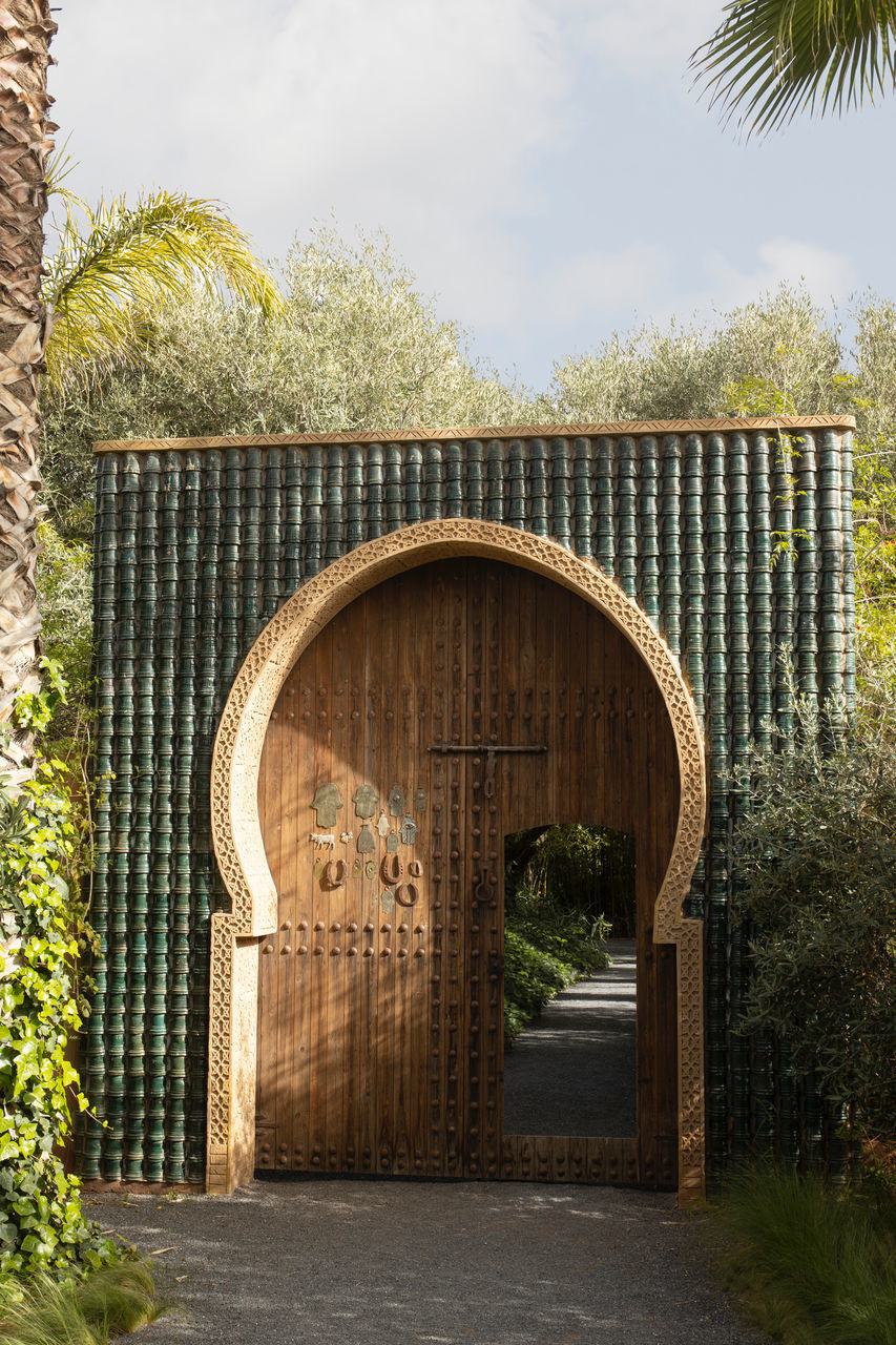 ENTRANCE OF ARCH BRIDGE