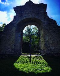 View of old ruin building against sky