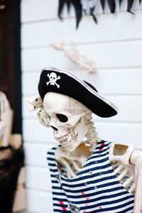 Skeleton with pirate hat