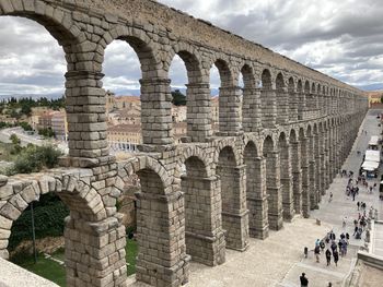 The aqueduct bridge is a roman aqueduct in segovia, spain. 