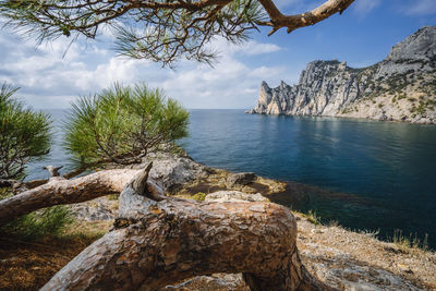 Scenic mountain karaul-oba nearby coastline of black sea.  novyi svit, crimea