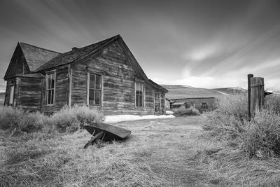 Abandoned farm house