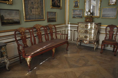 Empty chairs and tables at home