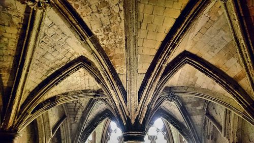 Low angle view of ceiling