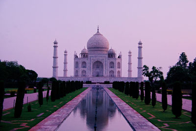 Taj mahal tomb reflected in still waters