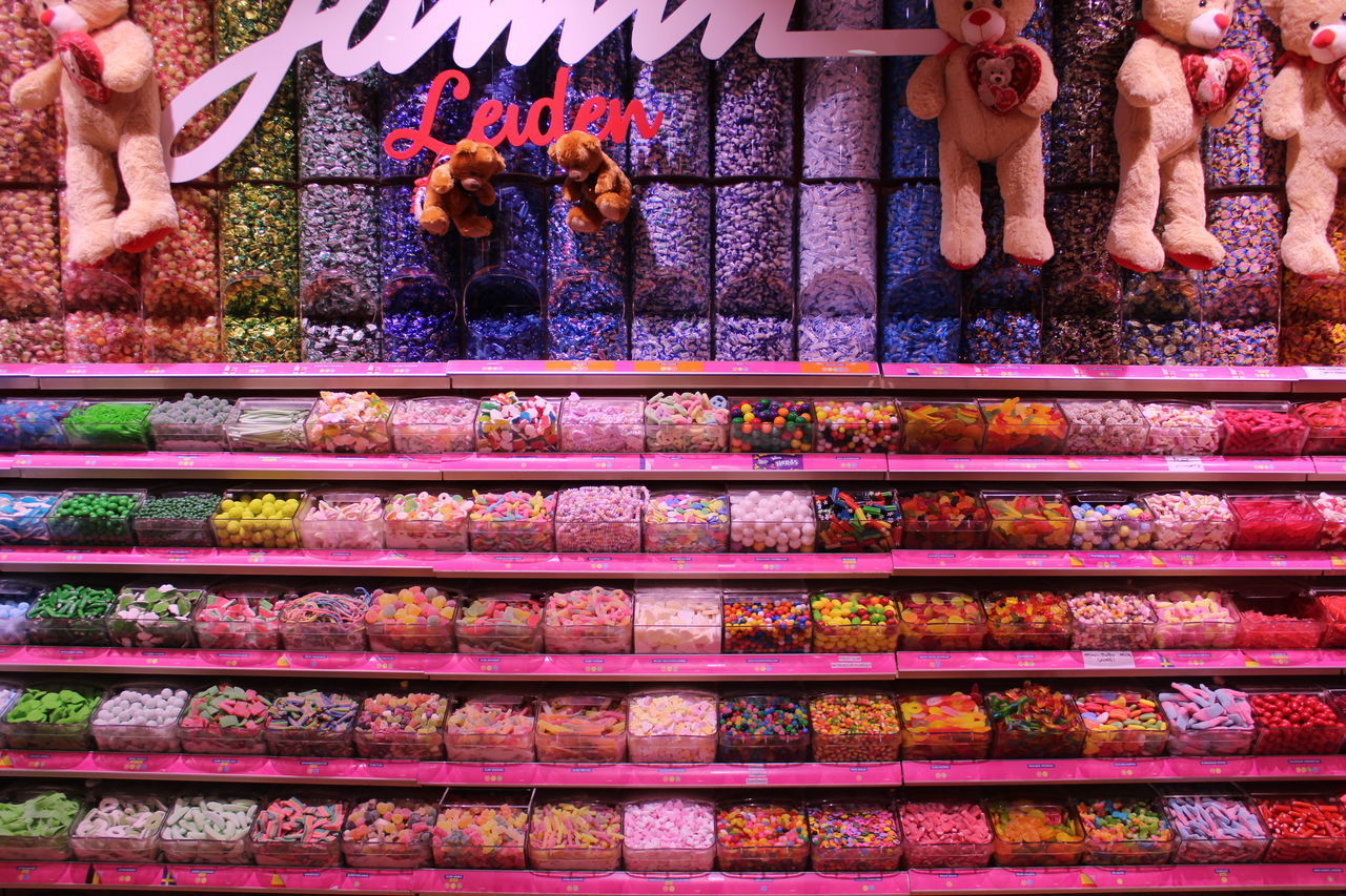 HIGH ANGLE VIEW OF PEOPLE AT STAIRCASE