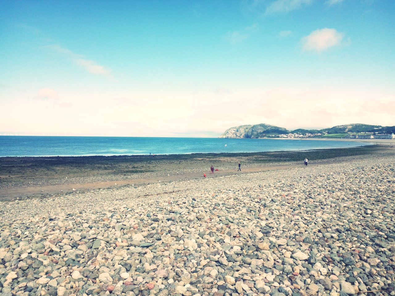 beach, sea, shore, water, sky, horizon over water, scenics, tranquil scene, tranquility, beauty in nature, nature, blue, cloud - sky, vacations, cloud, coastline, day, idyllic, outdoors, remote, tourism, non-urban scene, calm, ocean, travel destinations, lifestyles