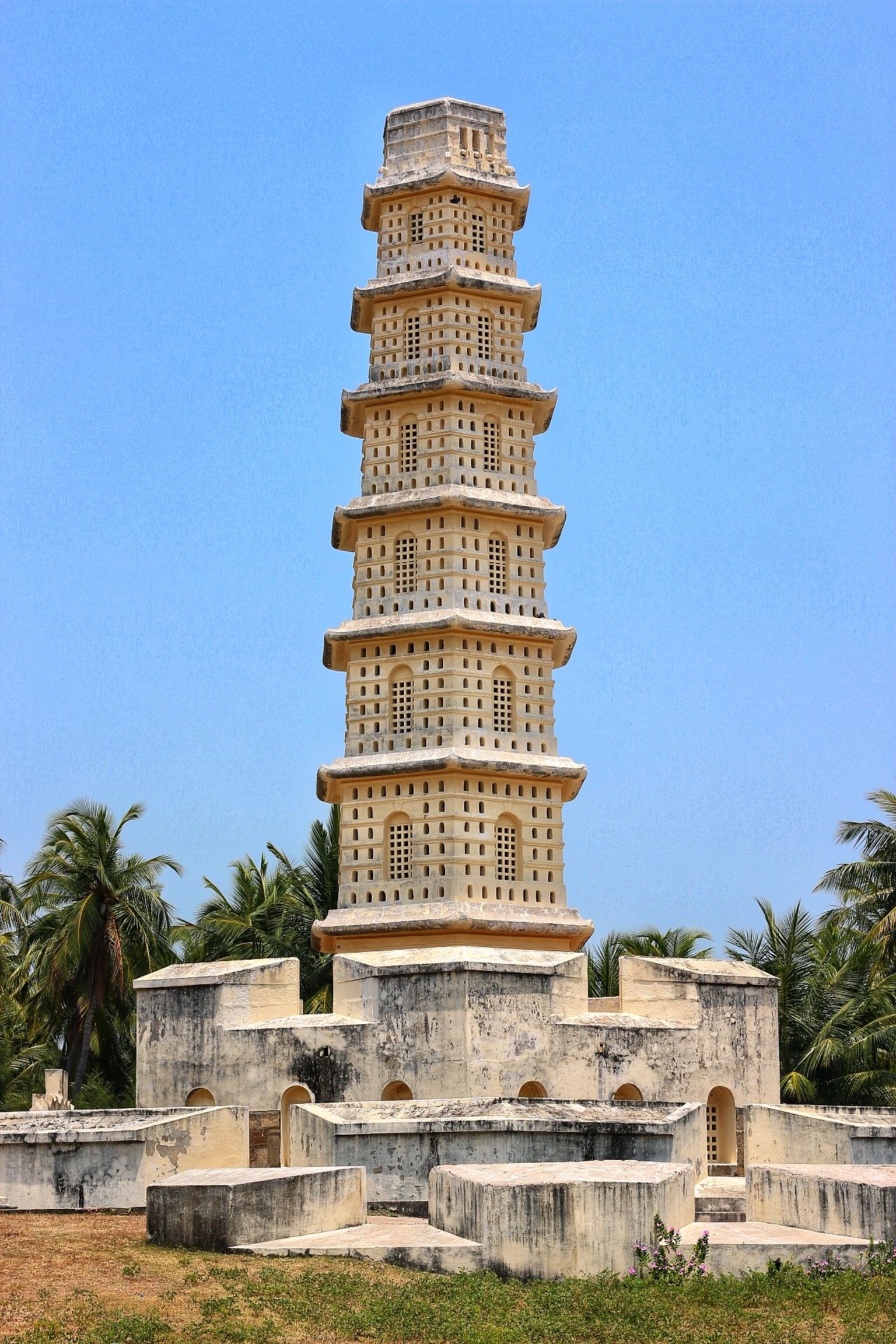 Manora fort