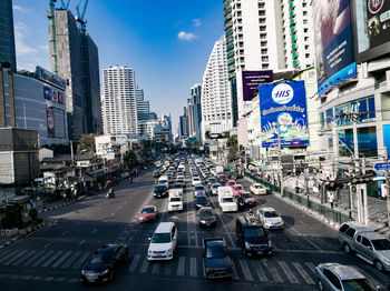 Traffic on city street