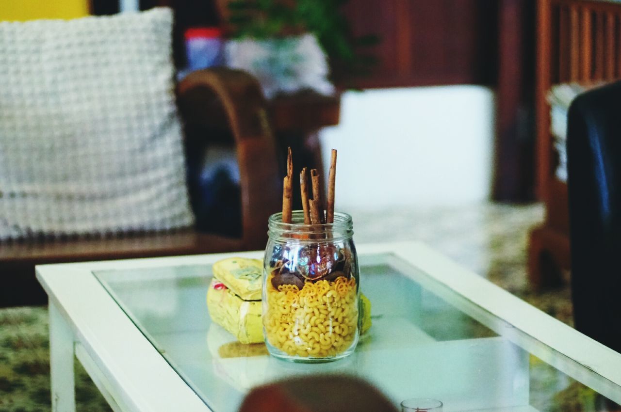 table, indoors, focus on foreground, no people, close-up, food, day, freshness