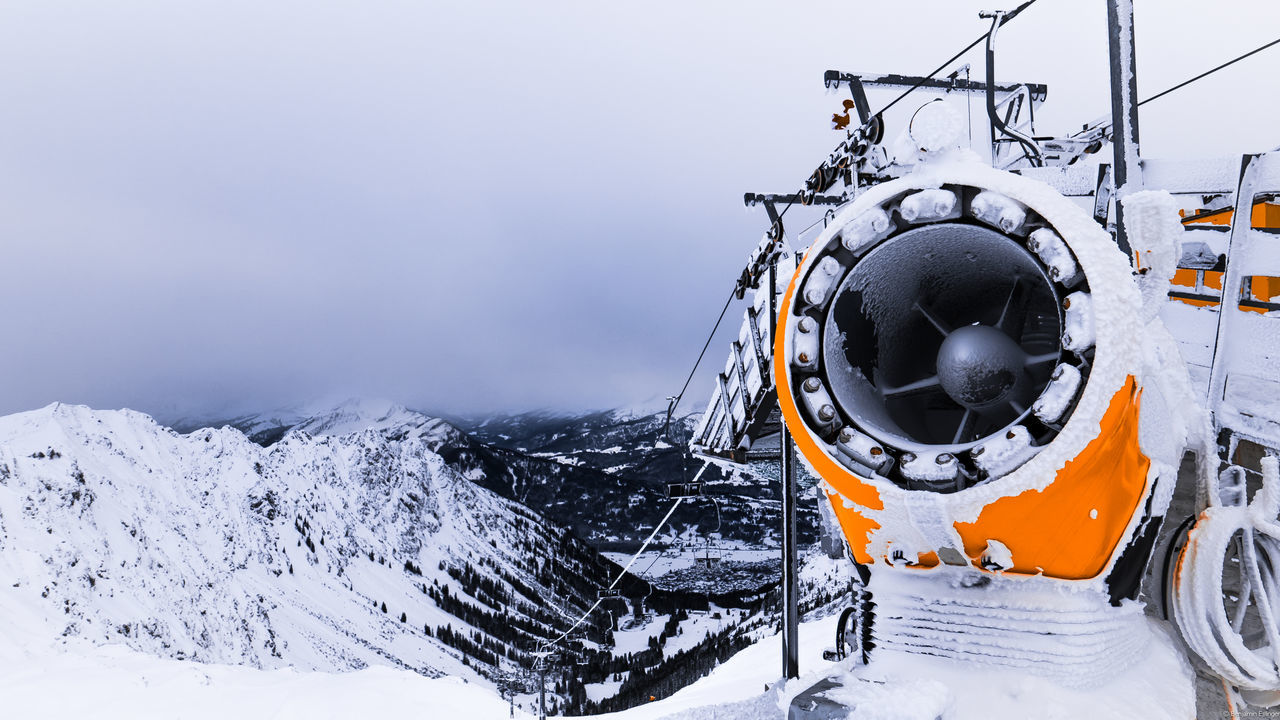 snow, winter, cold temperature, season, weather, sky, mountain, covering, transportation, landscape, ski lift, nature, technology, mode of transport, white color, overhead cable car, outdoors, day, no people, clear sky