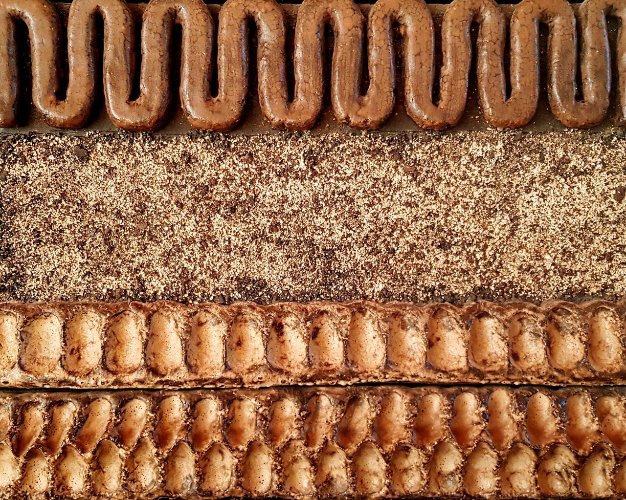 FULL FRAME SHOT OF BREAD ON BIRTHDAY CAKE