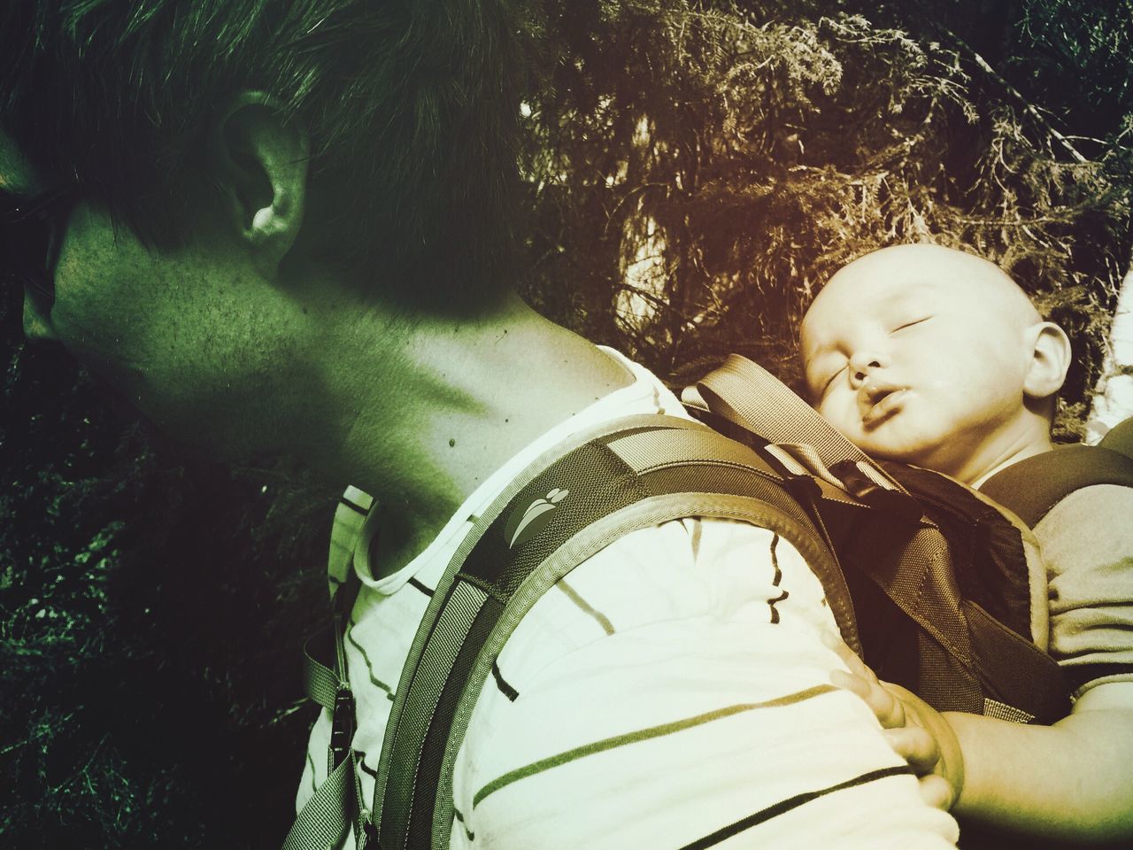 lifestyles, leisure activity, person, young adult, casual clothing, young women, childhood, elementary age, waist up, three quarter length, side view, headshot, relaxation, day, portrait, looking at camera, smiling, full length