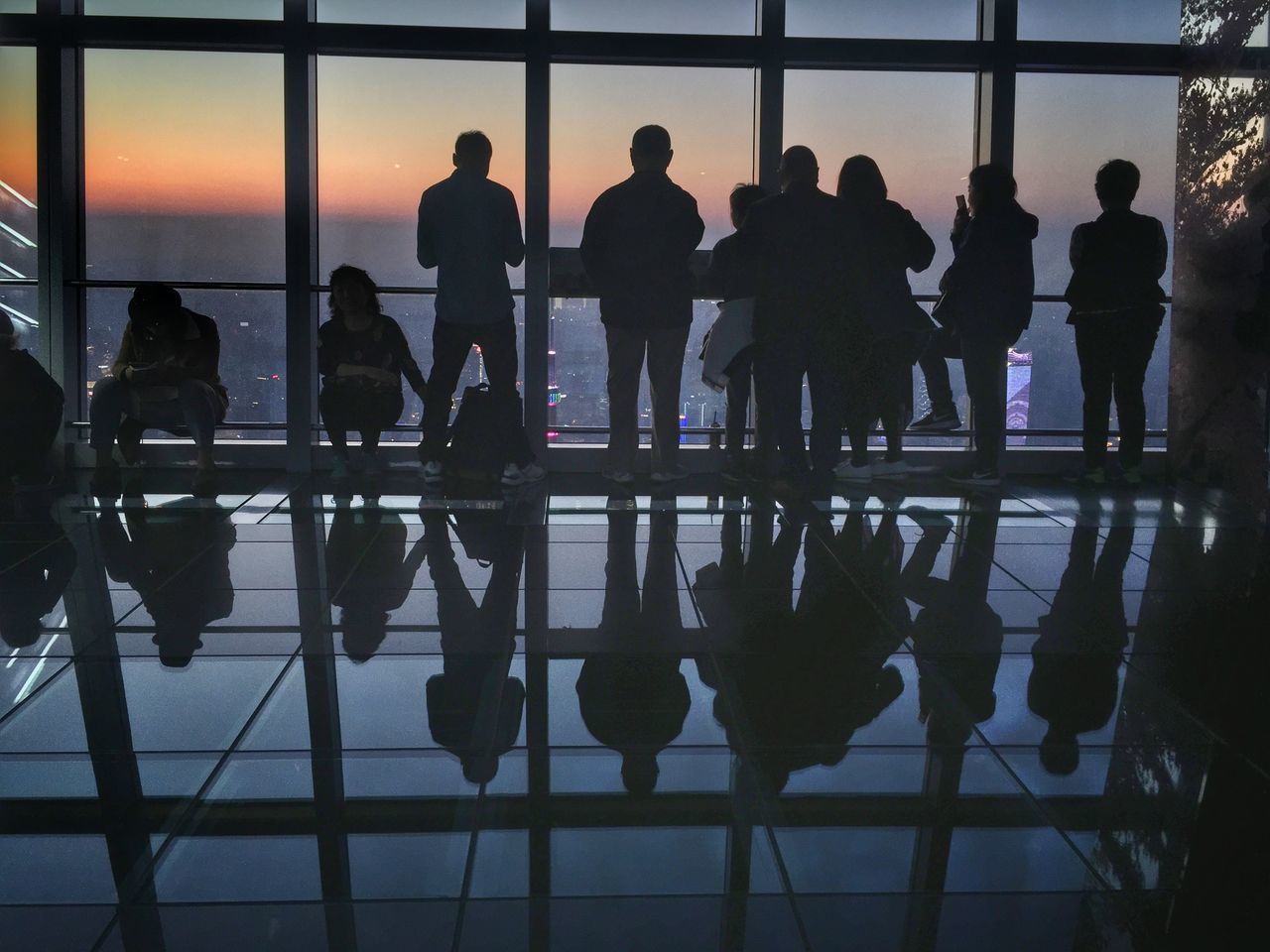 group of people, silhouette, real people, reflection, women, flooring, indoors, airport, group, people, adult, lifestyles, men, glass - material, travel, window, medium group of people, sunset, architecture, standing, tiled floor, waiting