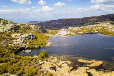 Landscape in lake lagoa comprida lagoon in serra da estrela, portugal