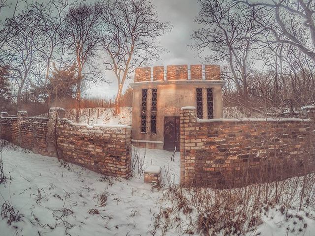 snow, winter, cold temperature, built structure, architecture, bare tree, building exterior, house, weather, tree, season, sky, covering, field, abandoned, landscape, nature, day, frozen, no people