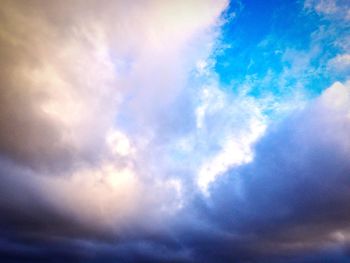 Low angle view of cloudy sky