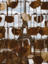 Cadenas et tout eiffel 