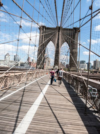 Brooklyn bridge in city