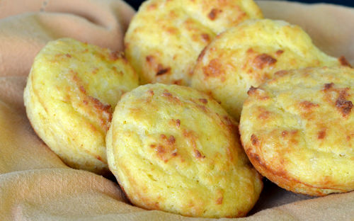 Close-up of hand holding bread