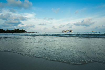 Scenic view of sea against sky