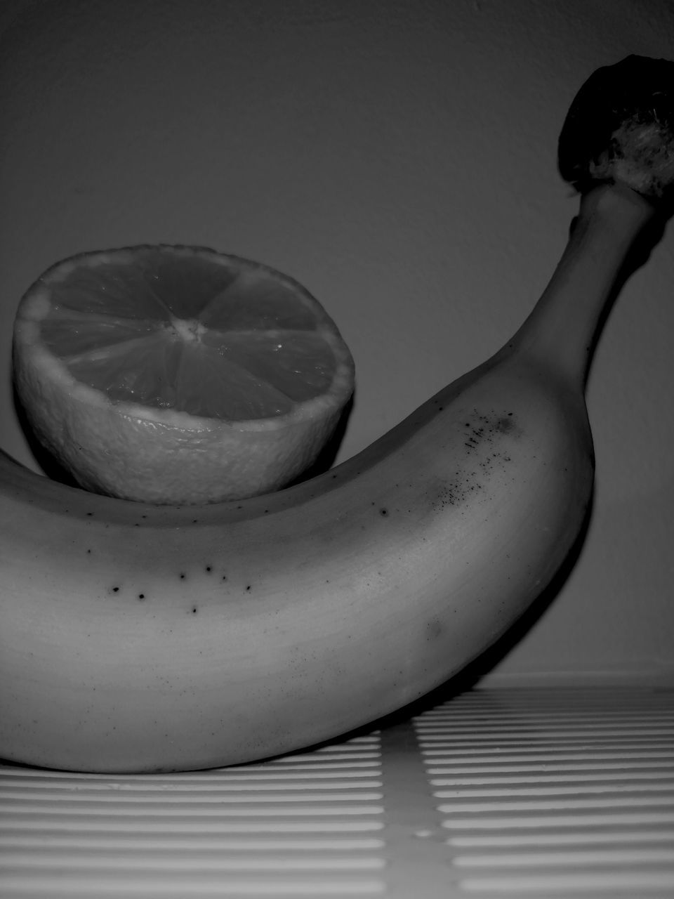 still life photography, black and white, banana, healthy eating, food and drink, food, white, indoors, monochrome photography, monochrome, fruit, black, wellbeing, no people, studio shot, freshness, close-up, still life