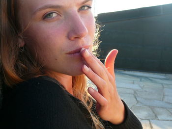 Close-up portrait of young woman 