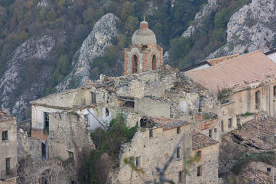 Ruin of an old building, ghost town romagnano al monte, italy