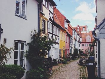 Narrow alley in city