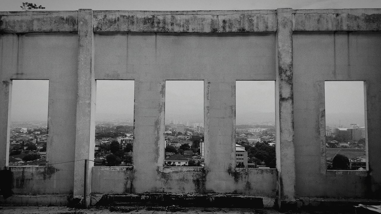 architecture, built structure, building exterior, window, old, abandoned, wall - building feature, building, damaged, indoors, obsolete, run-down, weathered, day, no people, deterioration, glass - material, house, wall, metal