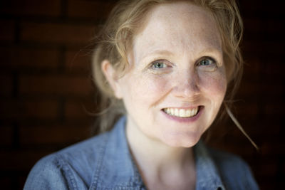 Portrait of a smiling young woman