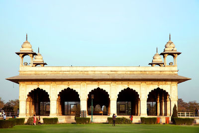Diwan-i-khas in red fort against clear sky