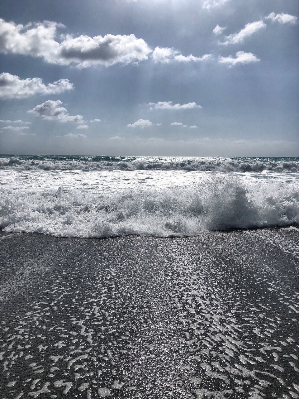 VIEW OF SEA AGAINST SKY