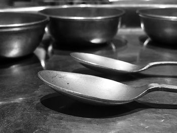 Close-up of tea in bowl on table