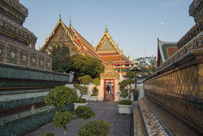 View of temple building against sky