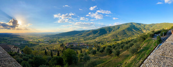 Panoramic view on the tuscanian hills