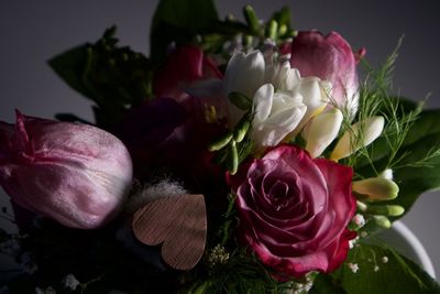 Close-up of pink rose bouquet